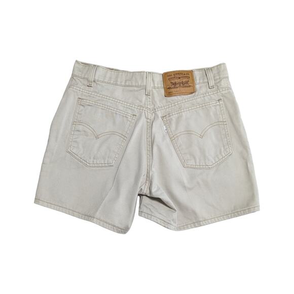 Vintage Levi's 910 Khaki Shorts 90s Beige High Rise Womens 12 Summer Neutral Tan - Picture 2 of 6
